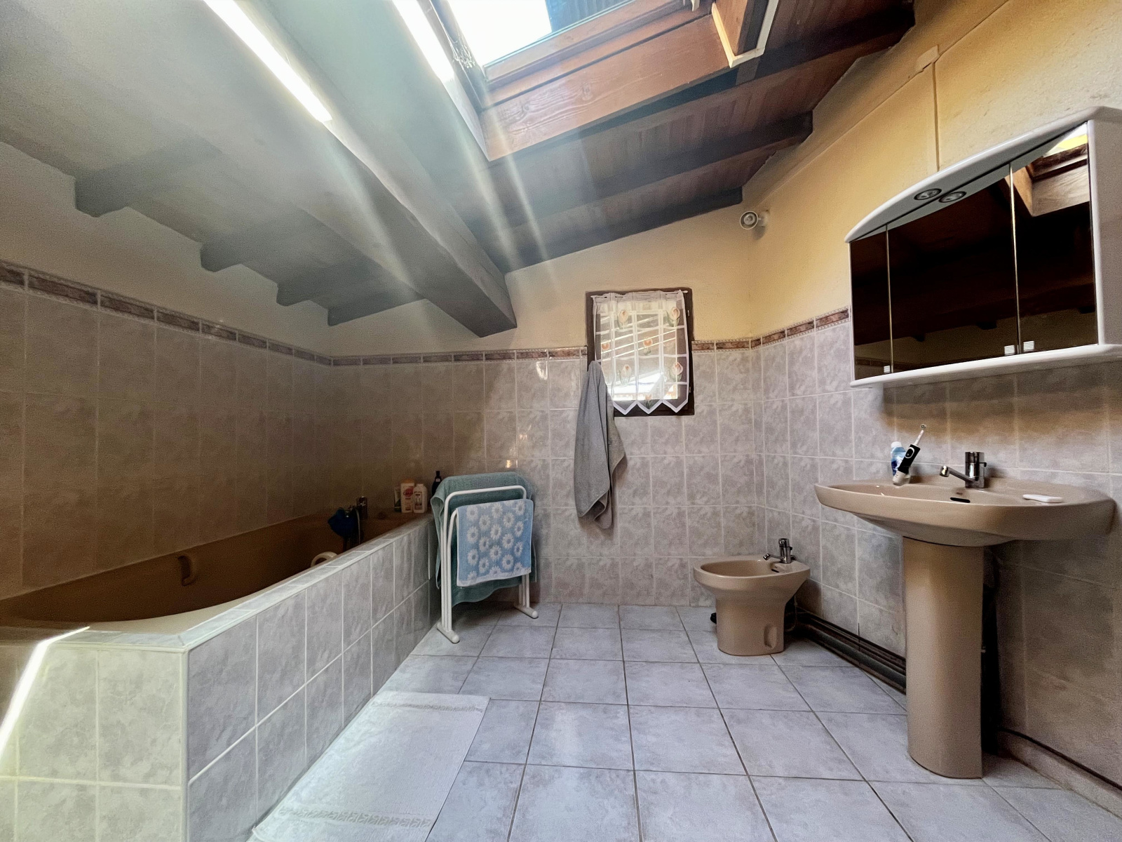 Image_7, Maison de village, Leychert, ref :950