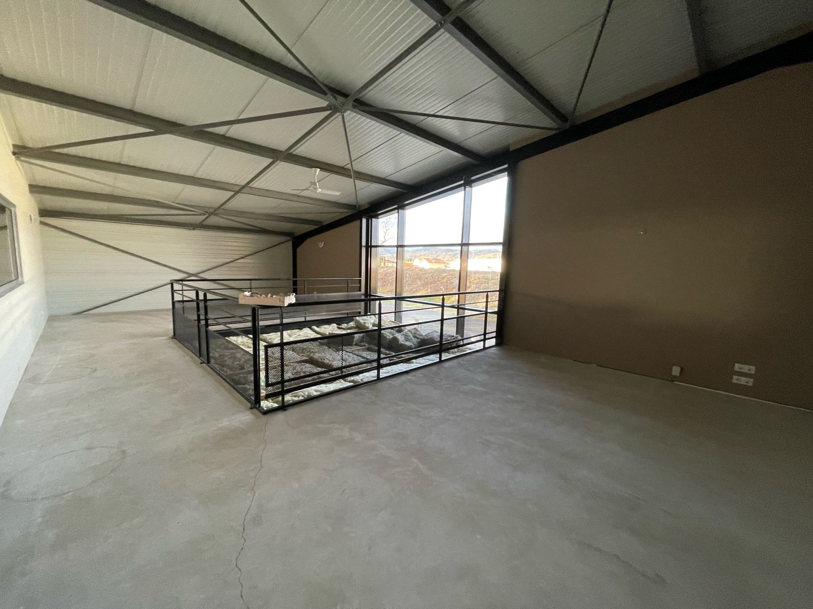 Image_7, Entrep&ocirc;t, Saint-Jean-du-Falga, ref :755