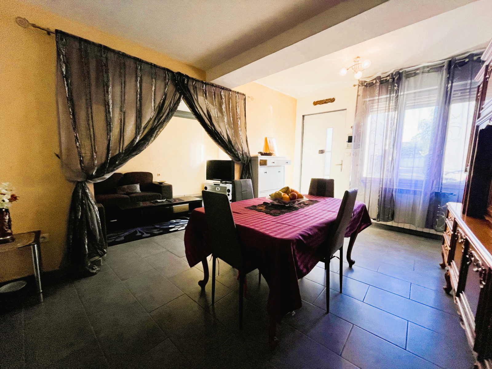 Image_2, Immeuble, La Tour-du-Crieu, ref :925